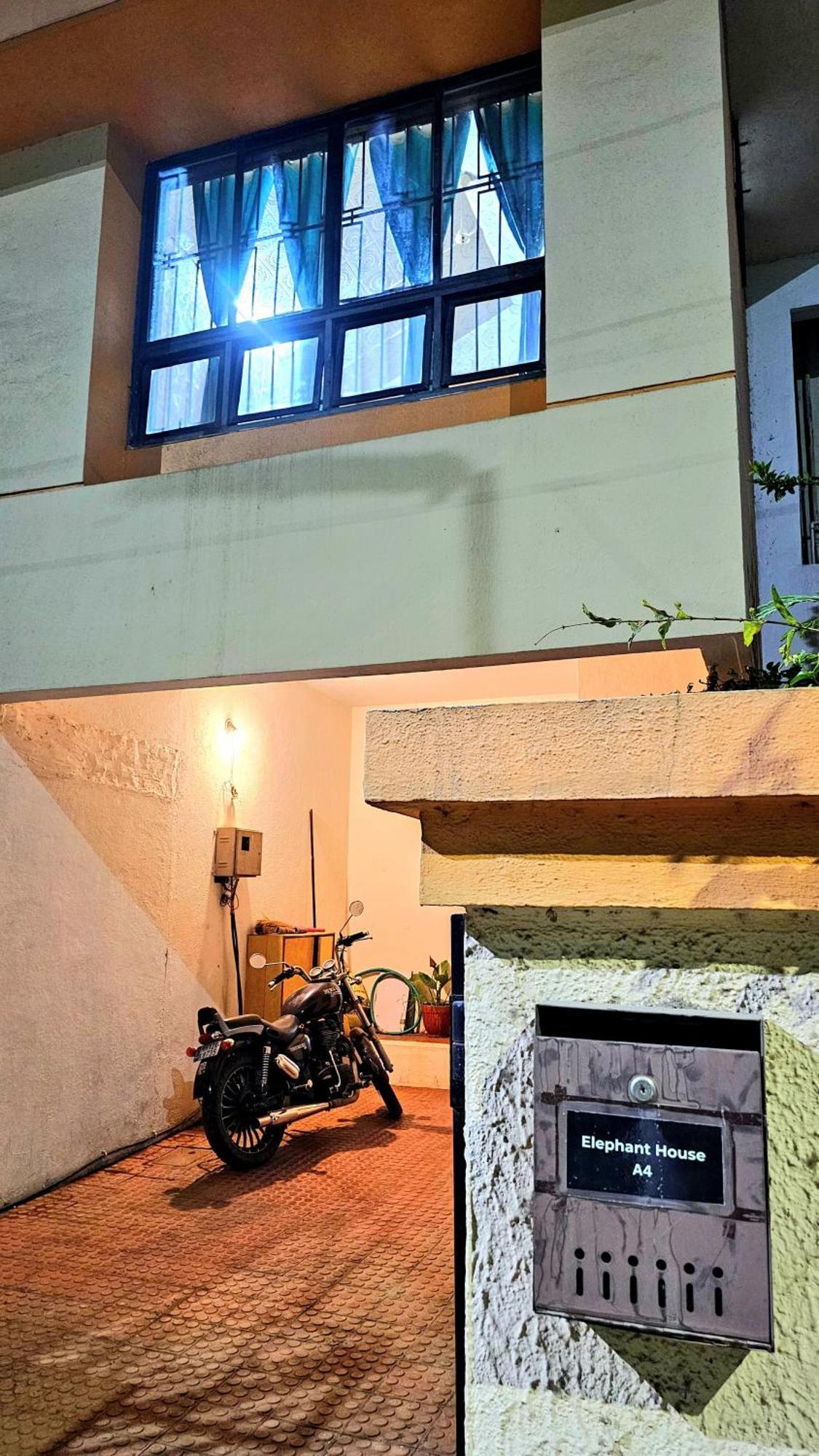 Elephant House - Boutique Hostel & Cowork Meribel Village Exterior photo